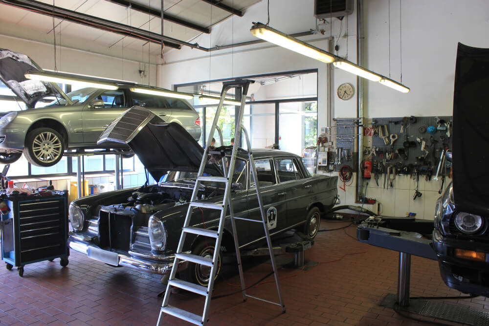 Auto Center Horn